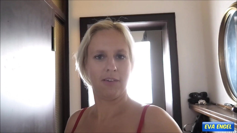 Eva Engel: Creampie šukání s podvádějícím sousedem
