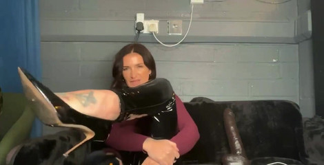 Adreena Winters: Biểu diễn chân trực tiếp! Hãy nếm thử cảm giác...