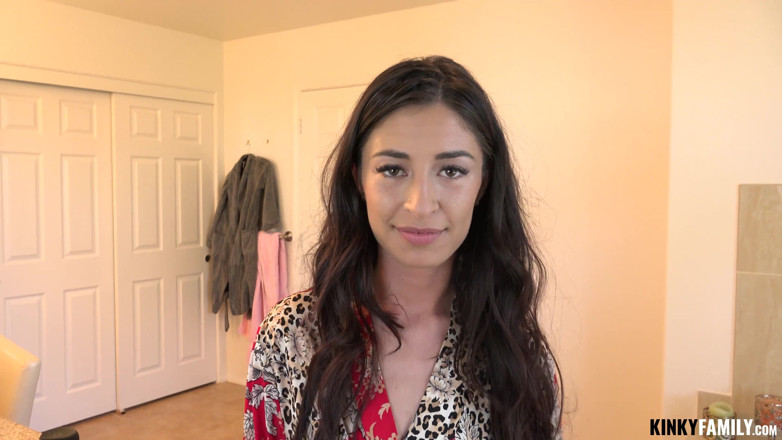 Kinky Family: Stepsis Obsessed with My Dick
