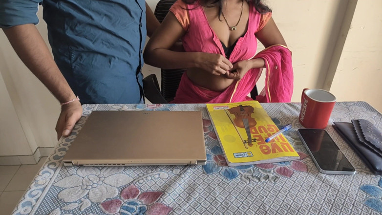 Mumbai Ashu: Madam Had Sex with Office Boy Hindi Audio