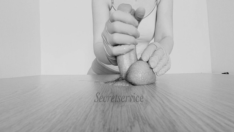 Secretservicecb: Sexy honění u gloryhole