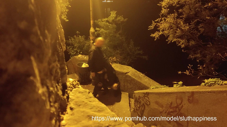 Toilet Mommy: İtaatkar kaltak karımın yarak emme eğitimi! Nice Whore