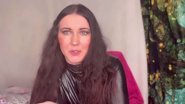 MissFFW: Miss ffw thử các kiểu tóc và dây khác nhau