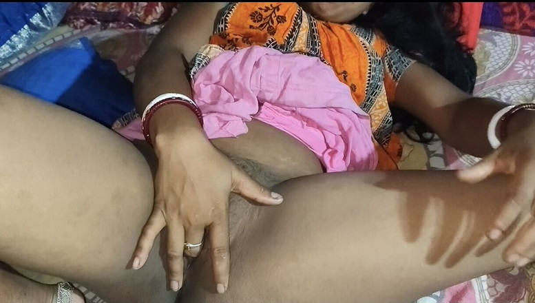 Dogrupali69: Moje tetička prstí pussy sex nové video užívejte si kamaráda