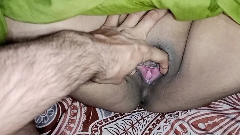 RedQueenRQ: 私は義理の妹に猫を頼みます、そして彼女はイエスと言いました!