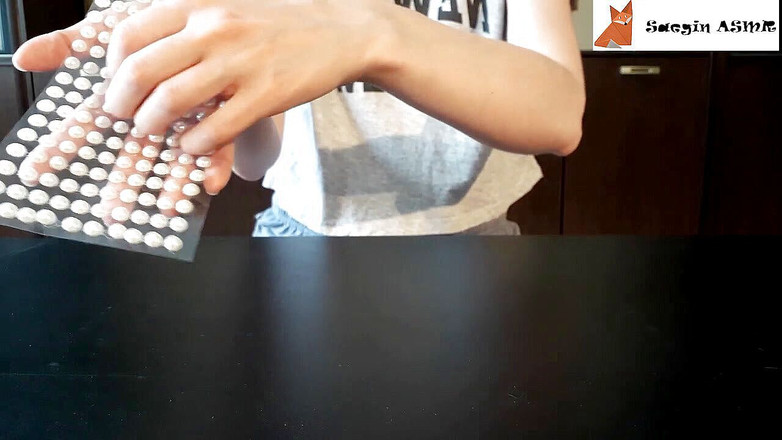 Saegin: [ASMR] Škrábající textury, část 1 (bez mluvení)