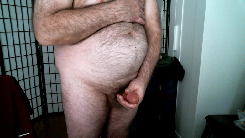 Coach Karl dude lodge: Jurulatih Karl merakam bebannya pada kamera langsung