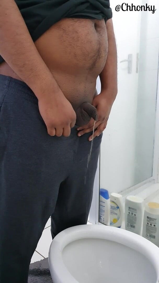 Denim Tiger: Awek montel mengambil kencing pagi