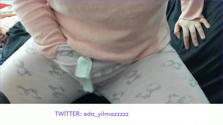 turk_milf_porno: Kongkekkan saya- Tampar tetek saya goyang- cakap merangsangkan - MILF Turk-...