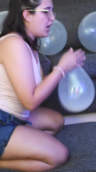 White Balloons Blow and Pop Relaxing Therapy - Bunny Looner