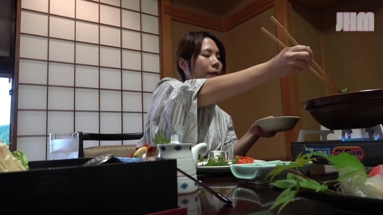 Japanese Hentai Matings: Resort Escape mit Rin, einer 32-jährigen verheirateten Frau - 2