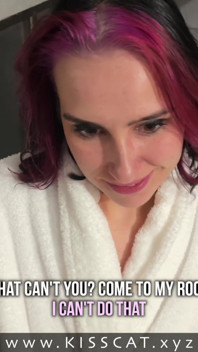 Picked up a brunette on the hotel stairs and got a blowjob and hot sex in the room