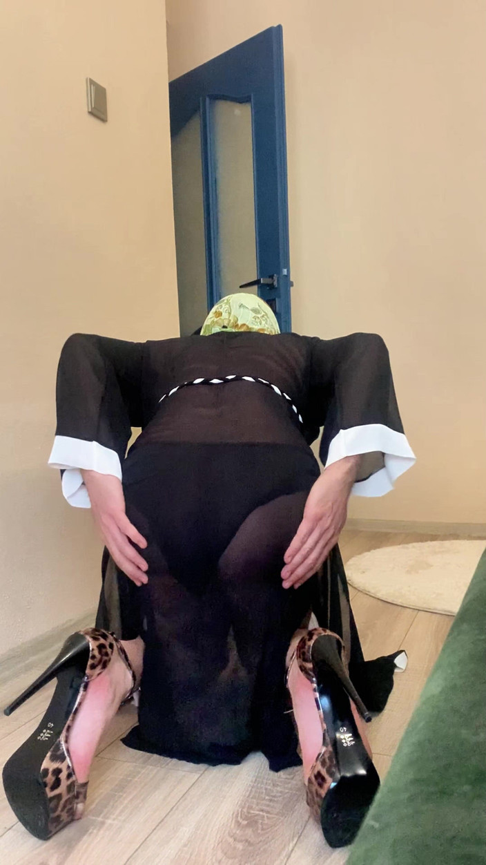 cd_aysemmm: Cămașa de noapte transparentă a mamei mele vitrege