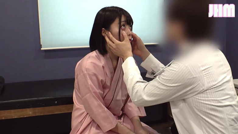 Japanese Hentai Matings: 十个女人在玩乳房检查，把体检变成秘密的欲望。-我