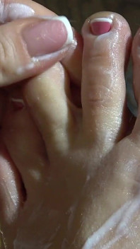 Nylon Higheel Feets Got Undressed and Creamed