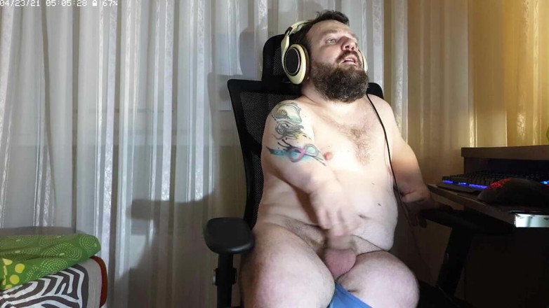 MiniCorgi: Дрочу и кончаю!