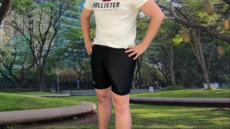 Lucas Nathan King: モンスターコックサイクリスト屋外ディックフラッシュタイトパンツで射精