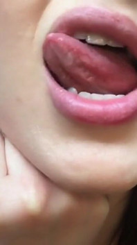 Tongue and Yawn Teaser