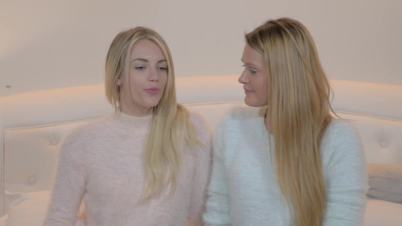 CBD Media: Twee mooiste Ierse tieners met een perfect lichaam spelen met...