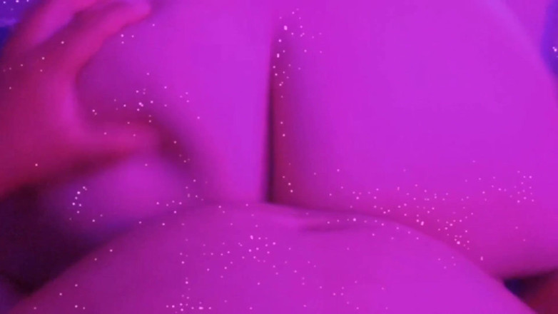 Playtime bedtime: Big booty bouncing on hubby