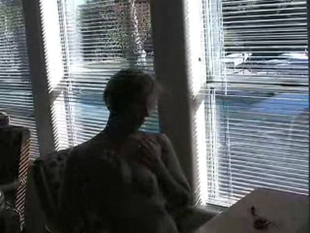 Wicked Sexy Melanie: Wicked Sexy Melanie: Tirando a roupa e camming