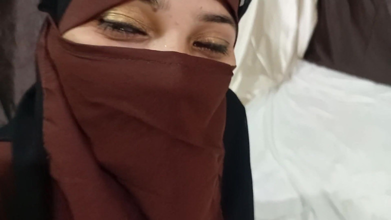 Dearshivani: Juicy Pussy of a Beautiful Muslim Girl, I've Never Fucked...