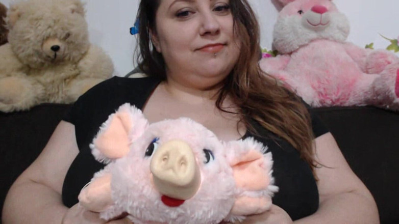 LoraBbw: 핑거링하는 겸둥이 소녀