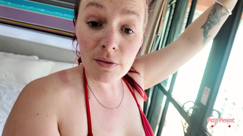 Petit_Piment: Deep Throat at Hotel in Thailand I Couple, French, Amateur