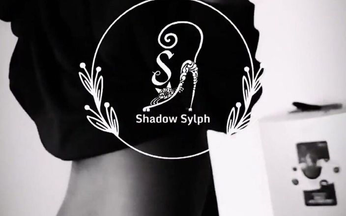 Shadow Sylph: Điệu nhảy gợi cảm của con gái kế