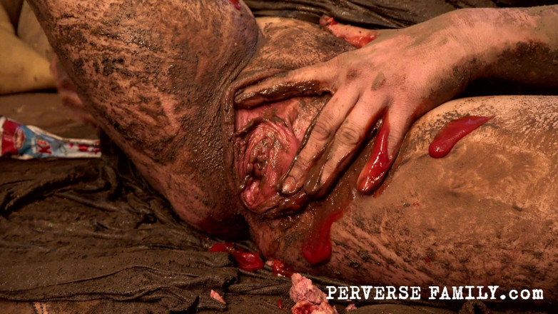 Perverse Family: Perverse Family 38.4 (season 3) Dirty Babe Gets Fucked in a Filthy Room