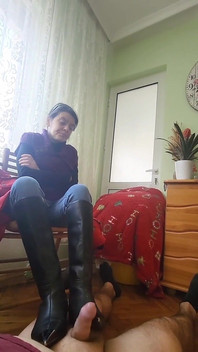 Vernedering en voetenbeurt