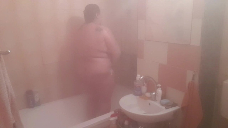 LoraBbw: Le voyour reçoit une surprise/mon beau-fils me regarde