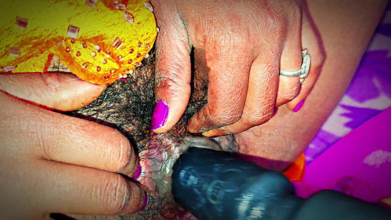 Bangala bhabhi: Desi vesnice Bhabhi kundička uvnitř vabrator vavrator sex