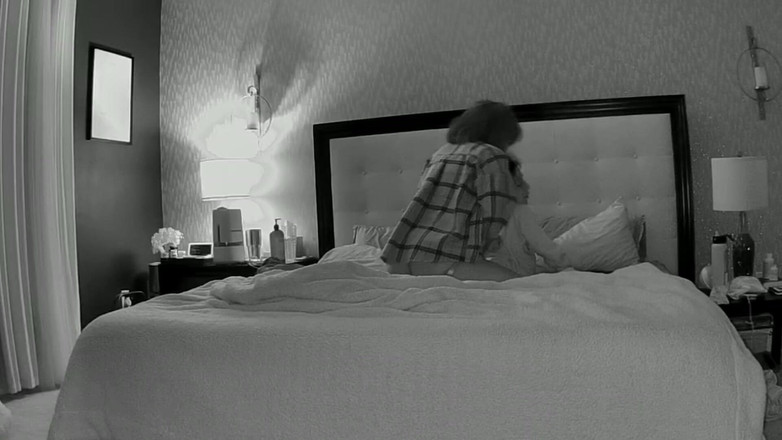 SavvyStar: Mẹ kế có dây đeo mới!