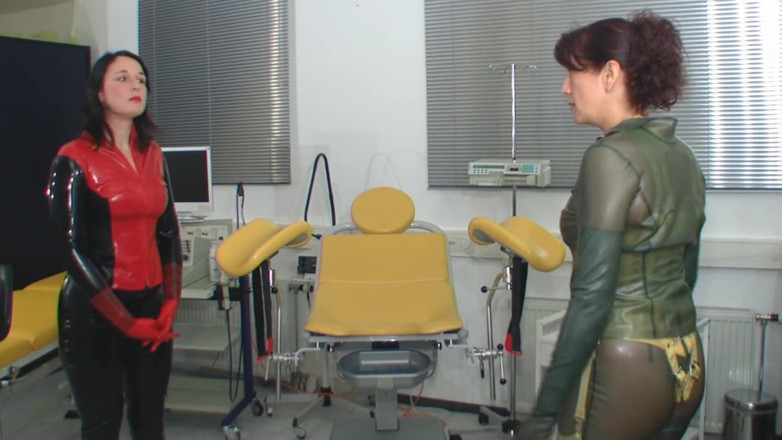 Rubber & Clinic Studio - 1ATOYS: Kinky analslut exam