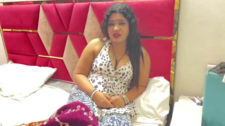 Sexychickworld: Scopato con una ragazza sexy che è venuta a vendere mutandine...