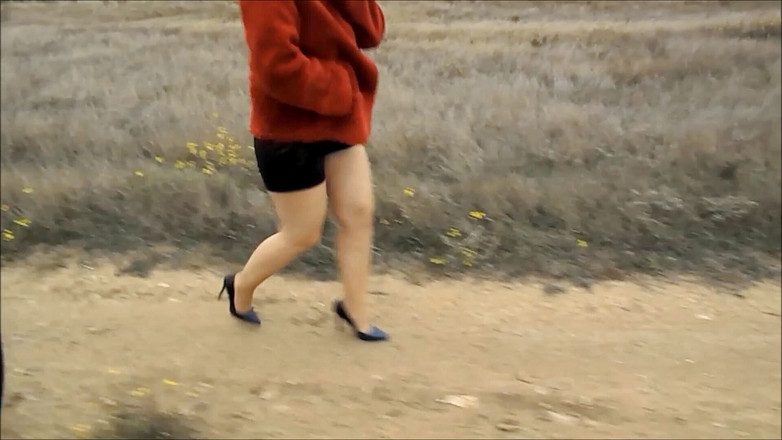 Nylon-Heels: Obchodní styl v šortkách