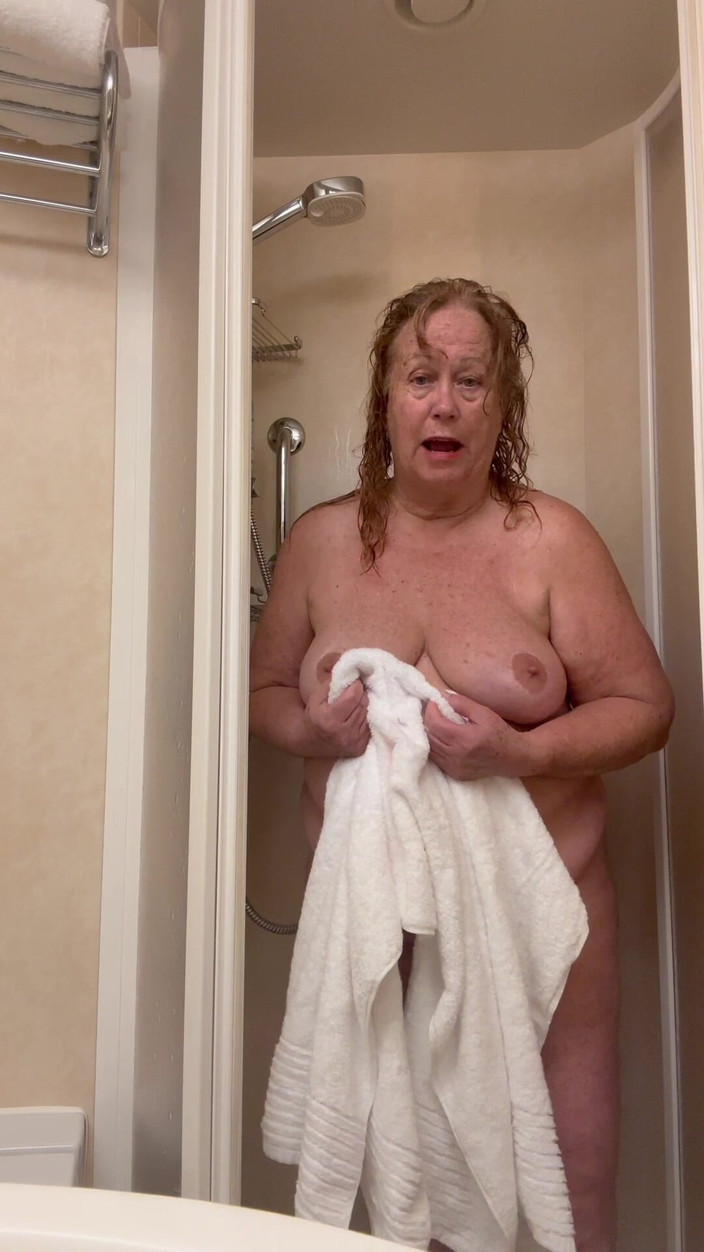 Big Ass 4 U: Lavando todas as bolhas pegajosas!