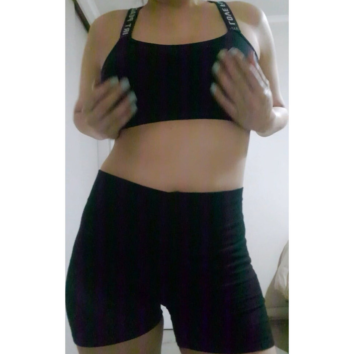 Sashaabigail123: Мастурбирую, пока я думаю, что я танцую с тобой