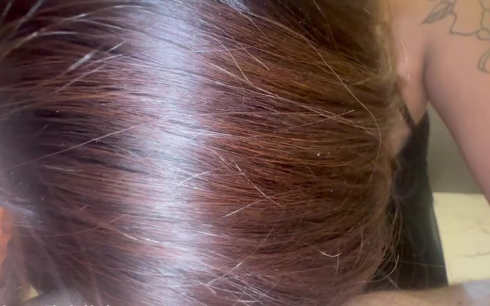 Blond_withasian: Asiatka s chlupatou kundičkou zpustoší a vystříká se do kundičky...