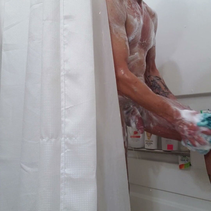 Jacksoncheez21: Sunday Shower