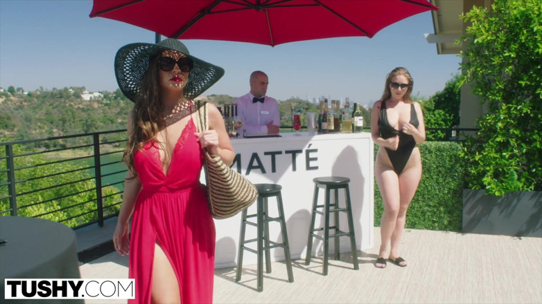 Tushy: Tushy - özellik vitrini abigail bölüm 2
