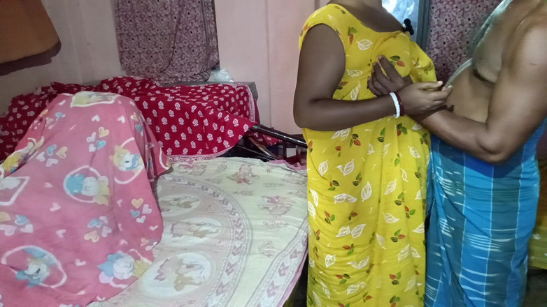 Pakhi0705: Nextdoor przyjaciele żona sama w pokoju