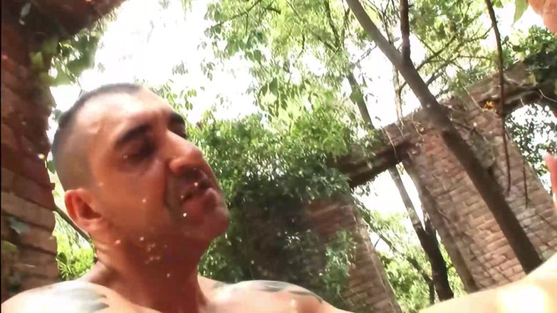 Transsexuell and gay club: Wilder Schwuler Anal-fick Im Freien in Ruinen