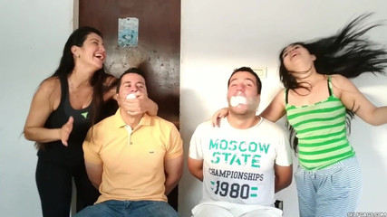 Selfgags femdom bondage: Stiefvater und stiefsohn haben sich für Gag demütigung im team...