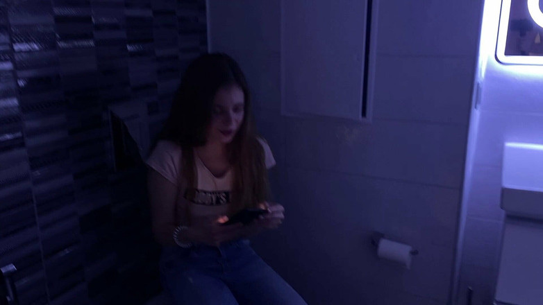 Falcon Al straight porn: Мужики повели девушек снимать порно-оргию