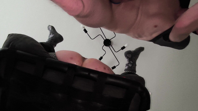 Joannawet: Azgın olgun sarışın sikişmeden önce götünü ve amını yalatıyor