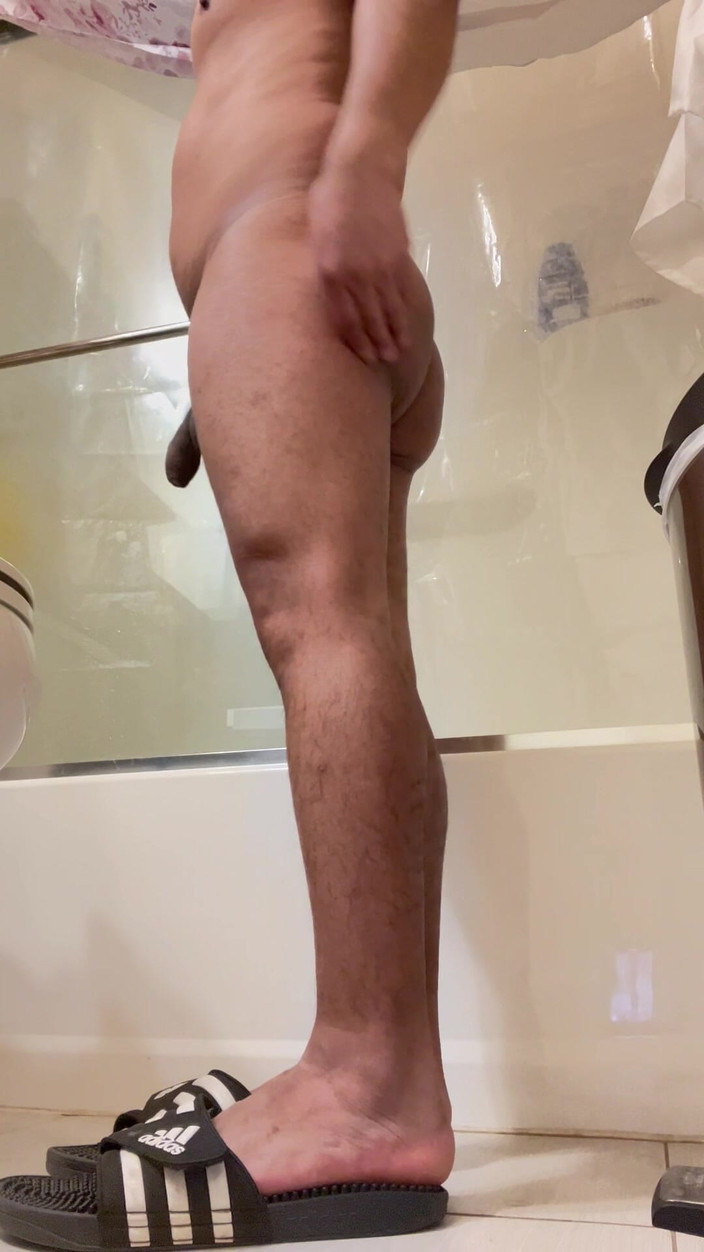 Chiquito3x: 在我的床上打手枪