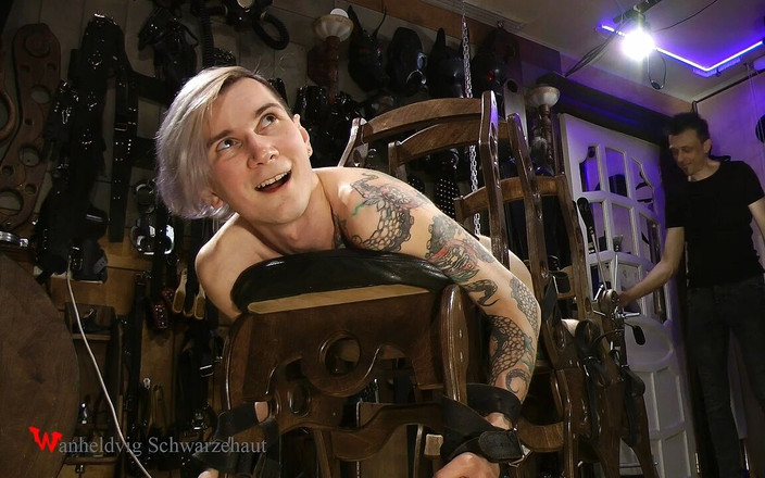 Wanheldvig: Nicky y prueba automática de bastinado