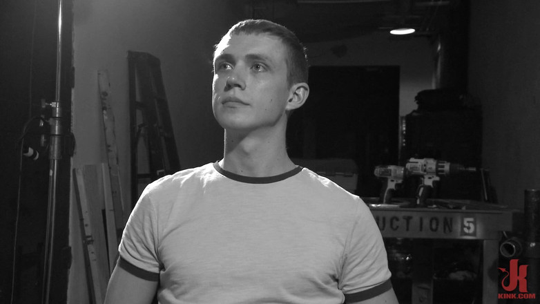 Kink Men Classics: Зейн Андерс: Гетеросексуальный южный паренек переносит жесткое избиение и трах в задницу